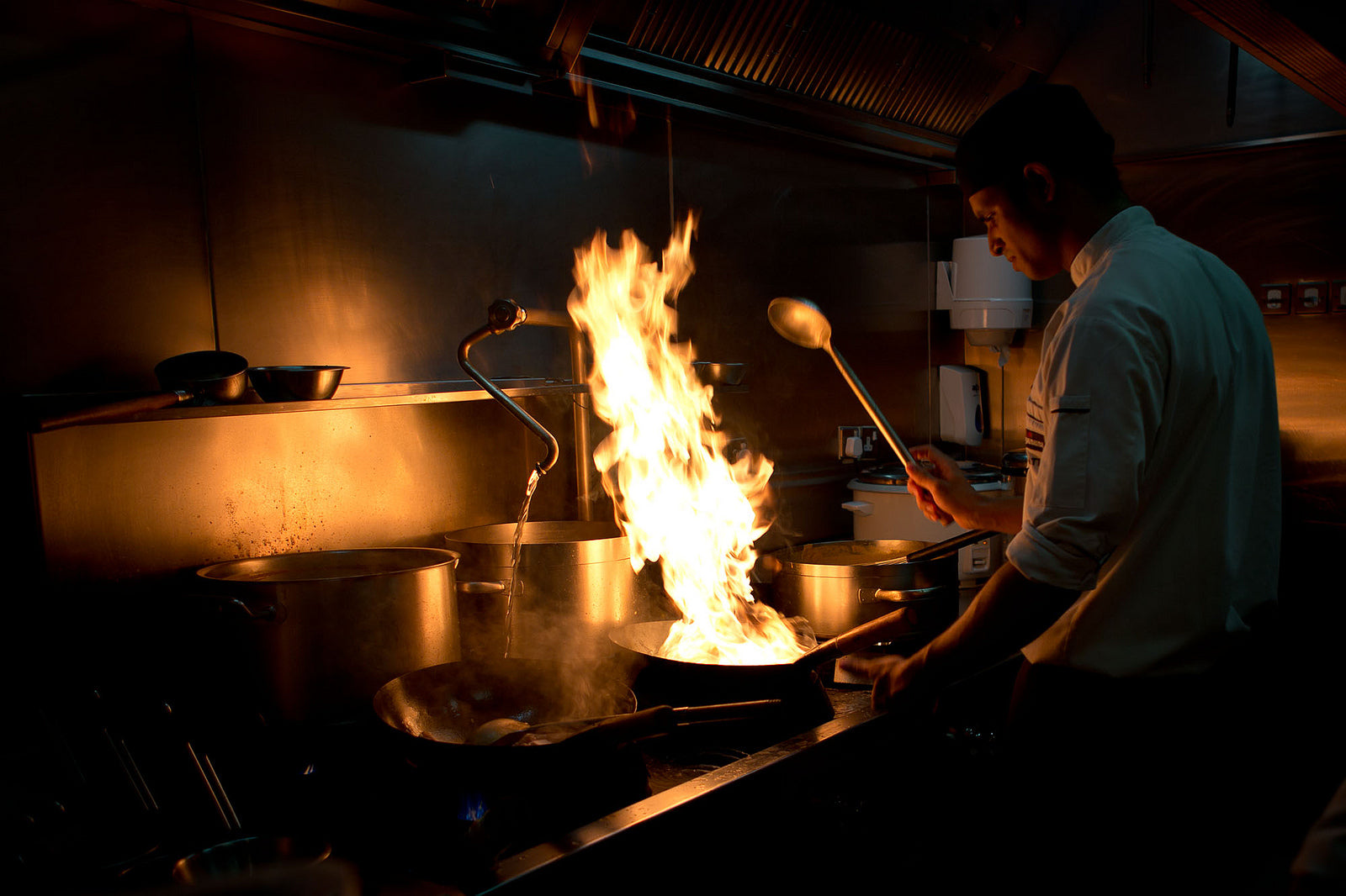 Sistemas automáticos de extinción en campanas de cocinas
